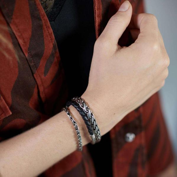 148 Bracelet Female BREEZE Collection