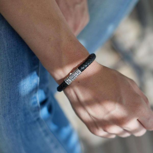 156 Bracelet Black Female ROOTS Collection