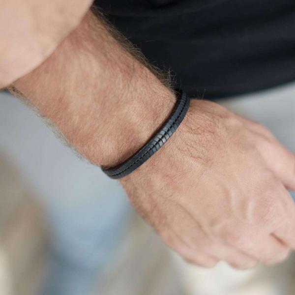 157BLK Bracelet Black Male CHEVRON Collection