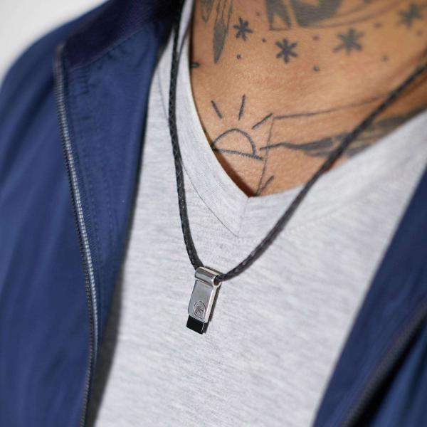 184BLK Collier Black Male CHEVRON Collection