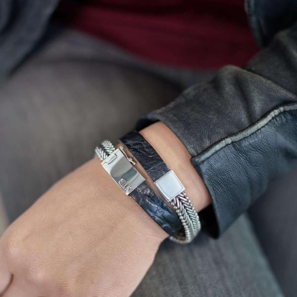 214BKC Wrap Black Croco Female CLASSIC CHEVRON Collection