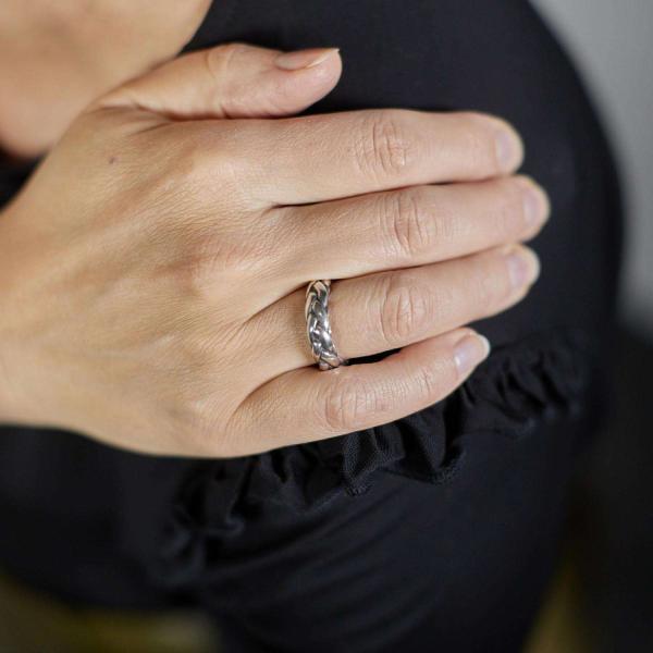 263 Ring Female FOX Collection