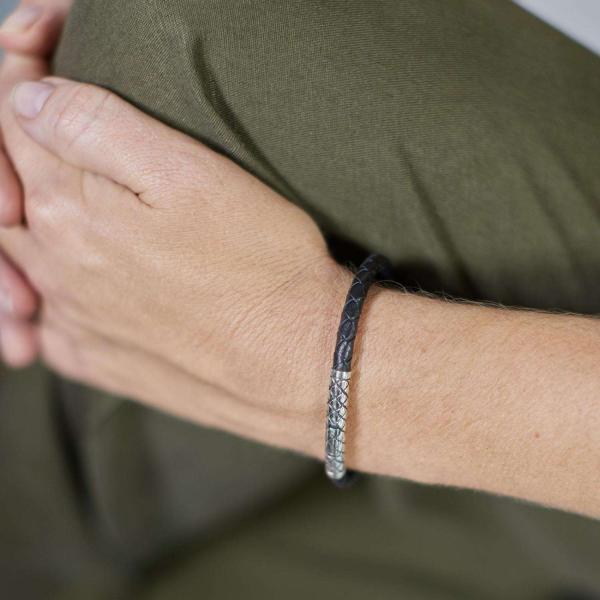 427 Bracelet Black Female CROSSLINE Collection