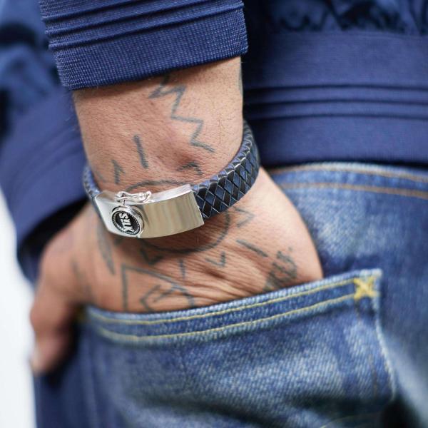 811BBU Bracelet Black-Blue Male ALPHA Collection