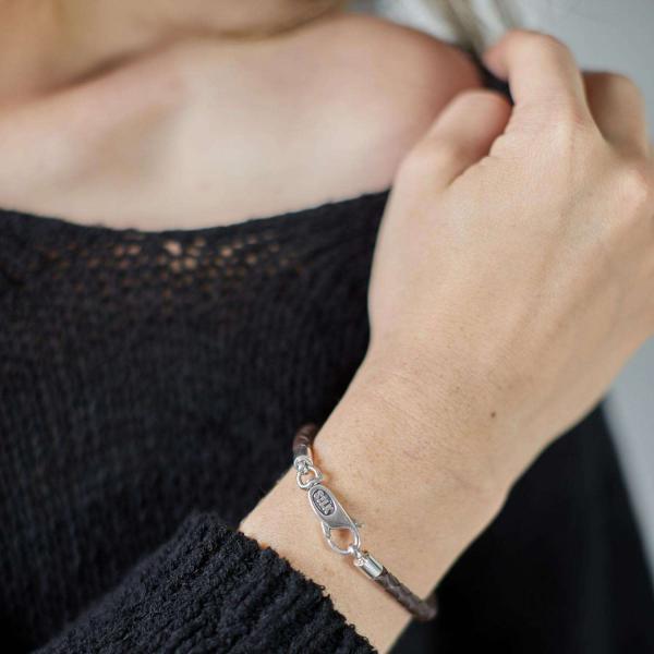 830BRN Bracelet Brown Female ROOTS Collection