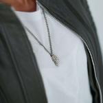 S26 Silver Collier Female