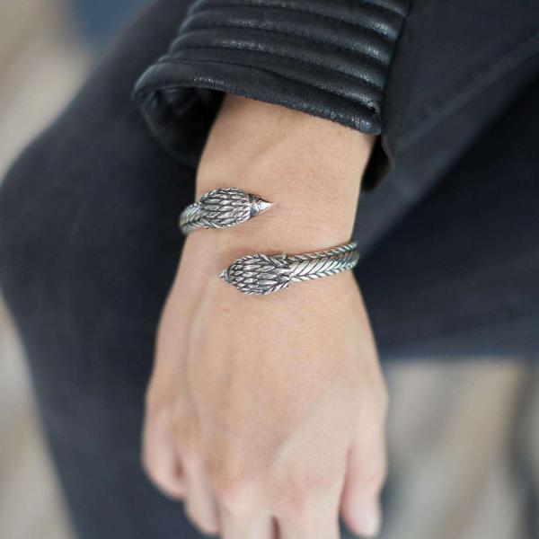 S31 Eagle Bracelet Female